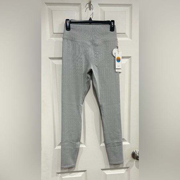 Vuori Women's Medium Textured Chilled Out Legging Houndstooth Grey Pattern NWT - Picture 1 of 8